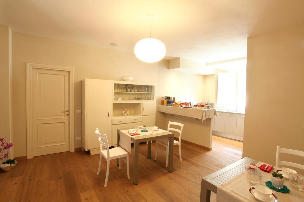 ルッカ B＆B アンティーコ カンツェーロ Bed & Breakfast エクステリア 写真